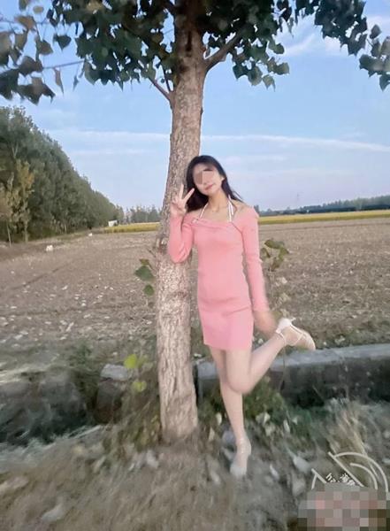 海角 我的母狗房东4.jpg